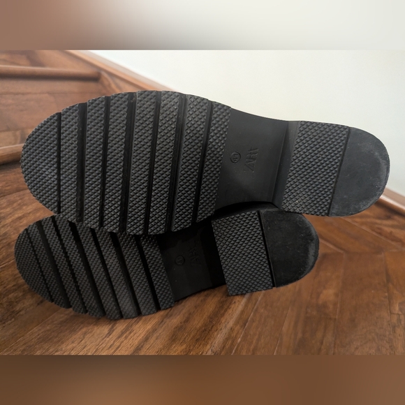 Women's Zara Black vegan Leather Low Heel Knee High Boots SZ 41 pull-on fit. - Picture 4 of 12